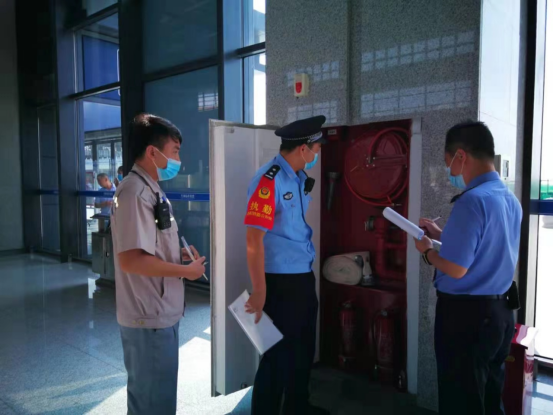 中秋我在崗 洛陽鐵路公安處方城站派出所全力護(hù)航中秋平安出行231