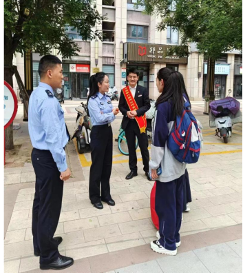 全民反詐 你我同行——中信銀行鄭州分行警銀聯合反詐宣傳走進社區、公園131