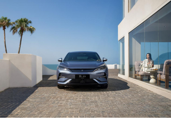 【新聞主稿】增配不加價(jià)!2025款宋L EV 18.98萬元起895